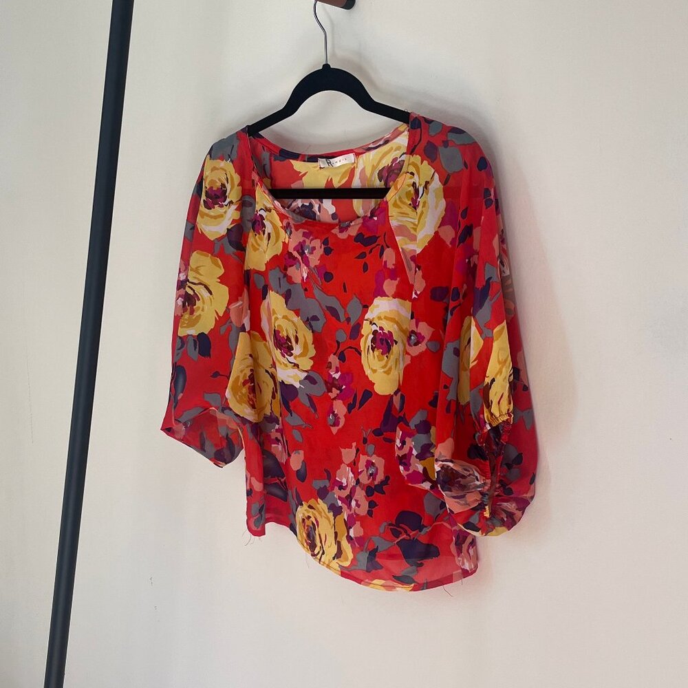 Floral blouse Rumors